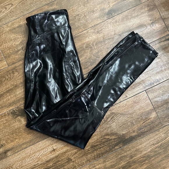 Spanx Faux Patent Leather Leggings Small Petite, Small Shiny Patent Leggings - Picture 7 of 12
